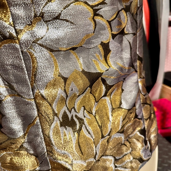 Lilly Pulitzer Camilo Top - Gold Metallic Peony Parade Brocade (Size 0) - Picture 3 of 10